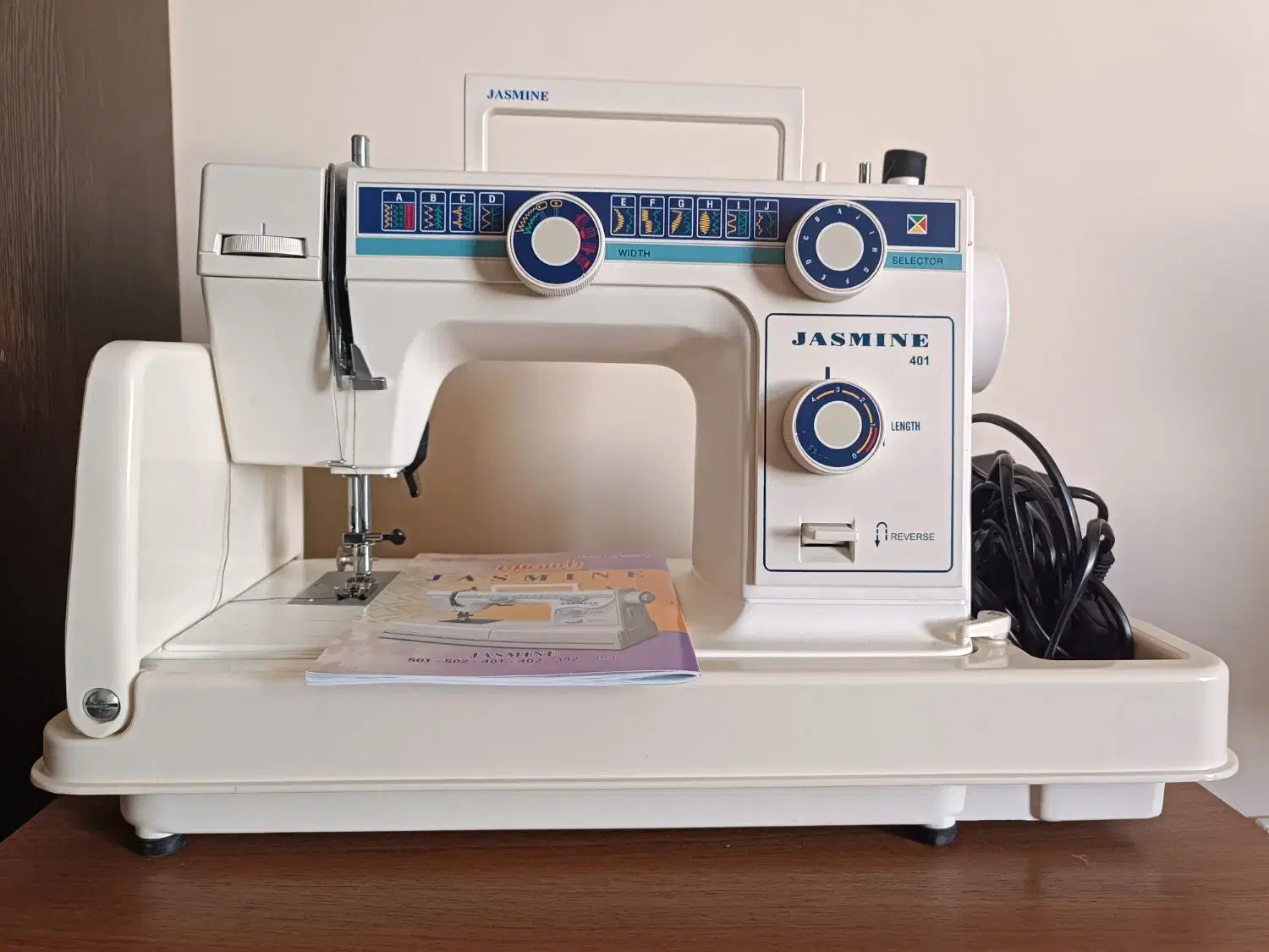 چرخ خیاطی|چرخ خیاطی و ریسندگی|دزفول, |دیوار