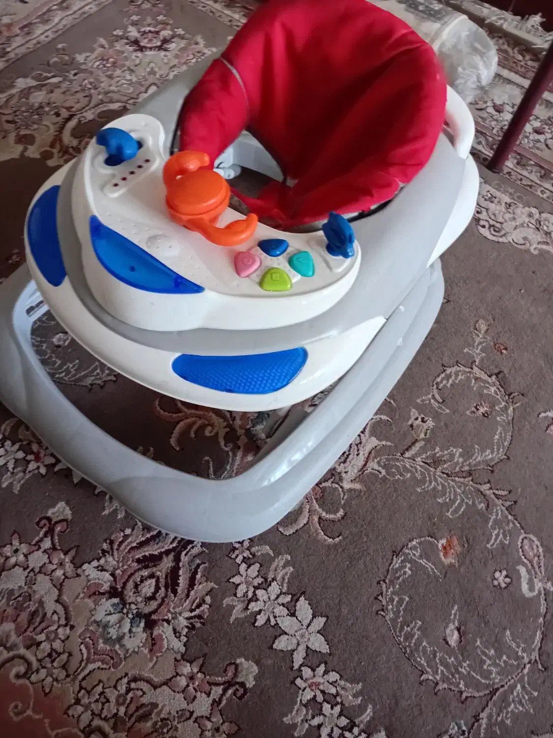 گهواره و روروک|اسباب و اثاث بچه|خرم‌آباد, |دیوار