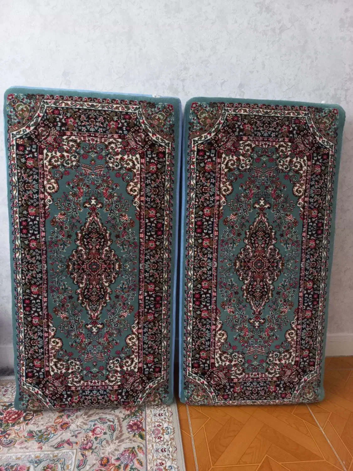 یک جفت پشتی|پشتی|اسلامشهر, مسکن مهر اسلاشهر (شهرک امام خمینی)|دیوار