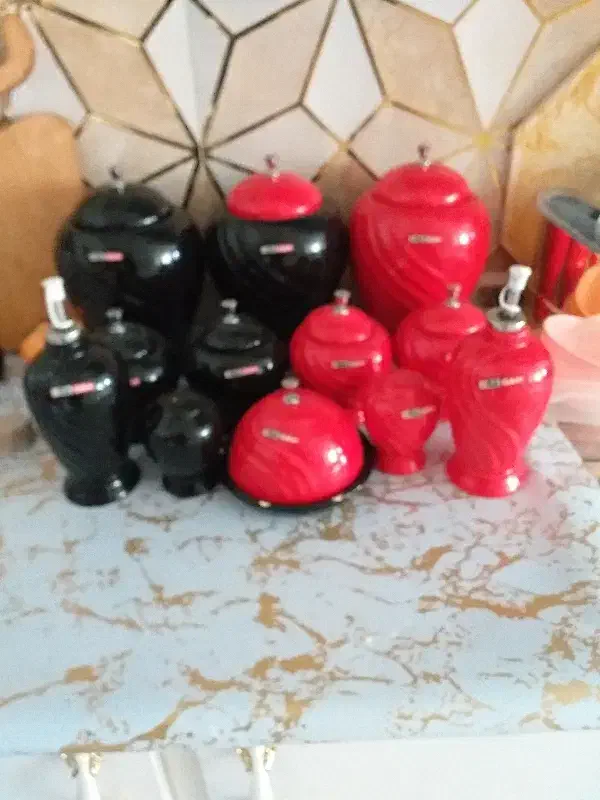 پاسماوری قرمز مشکی نونو|ظروف نگهدارنده، پلاستیکی، یک‌بارمصرف|تربت‌حیدریه, پائین ولایت|دیوار