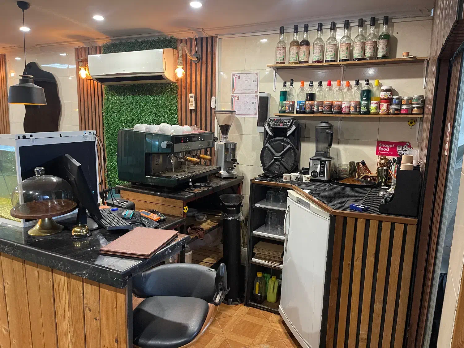 فروش وسایل کافه|کافیشاپ و رستوران|یزد, |دیوار