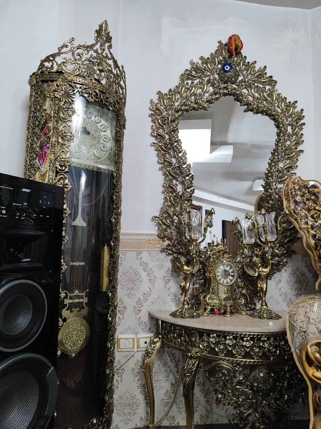 ساعت و آینه شمعدان برنجی|ساعت دیواری و تزئینی|اقبالیه, |دیوار