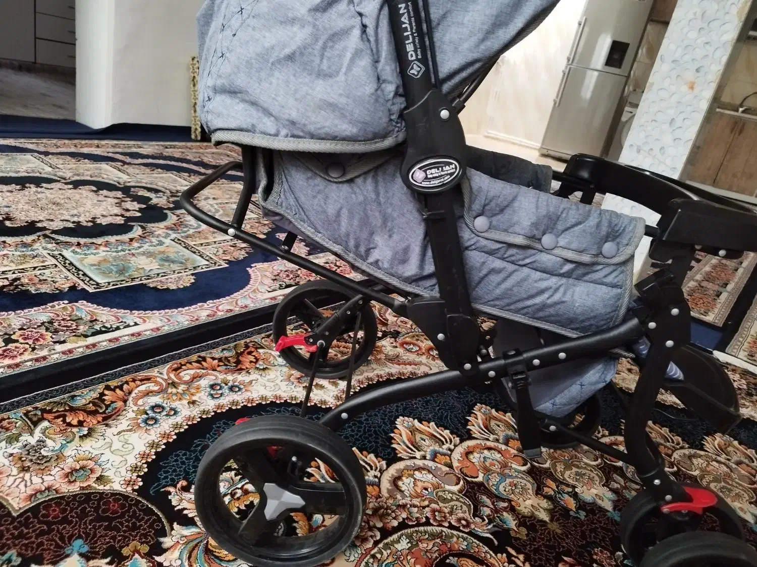 کالسکه دلیجان در حد نو|کالسکه و لوازم جانبی|قروه, |دیوار