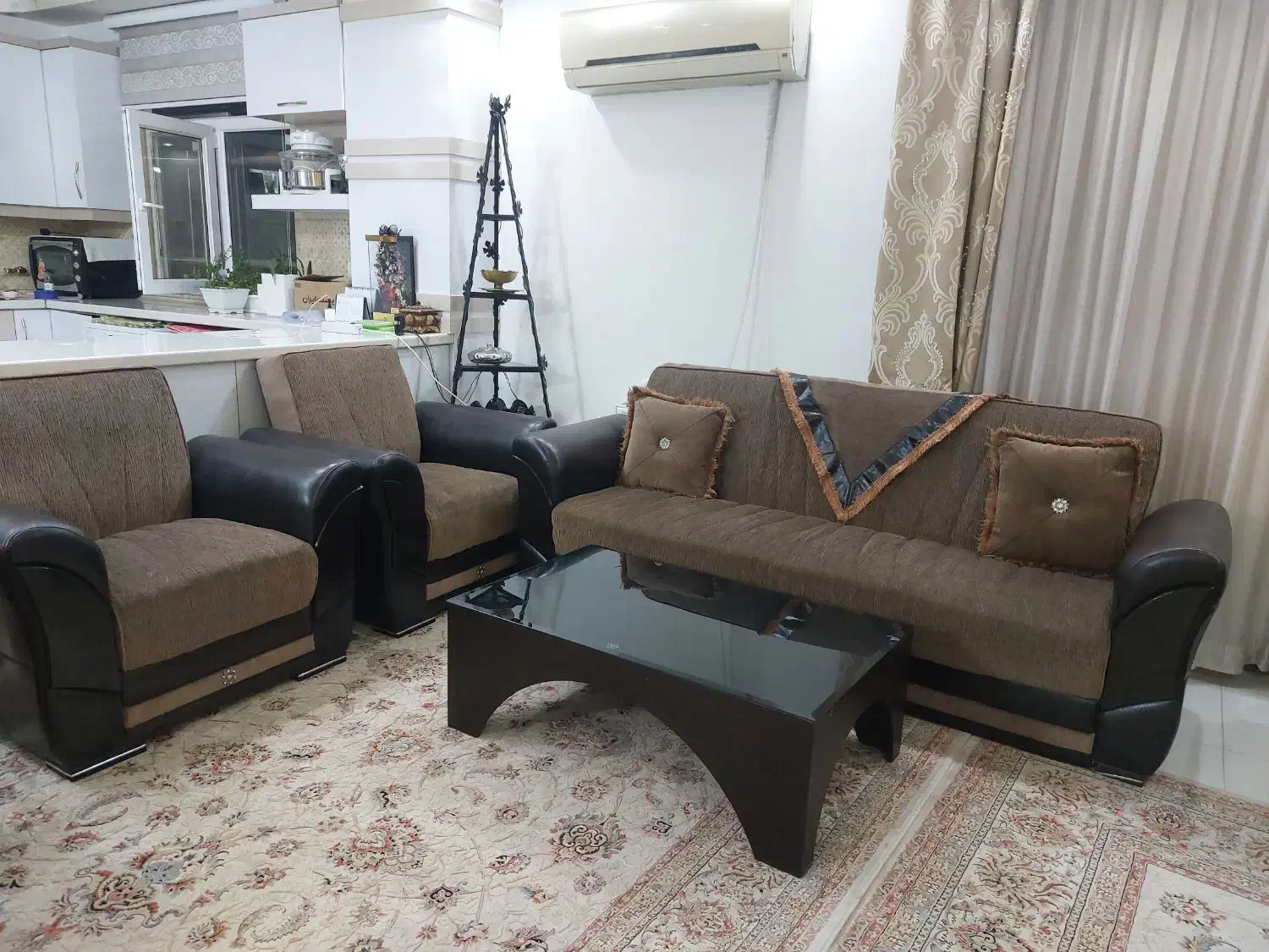 مبلمان ترک|مبلمان خانگی و میز عسلی|زاهدان, |دیوار