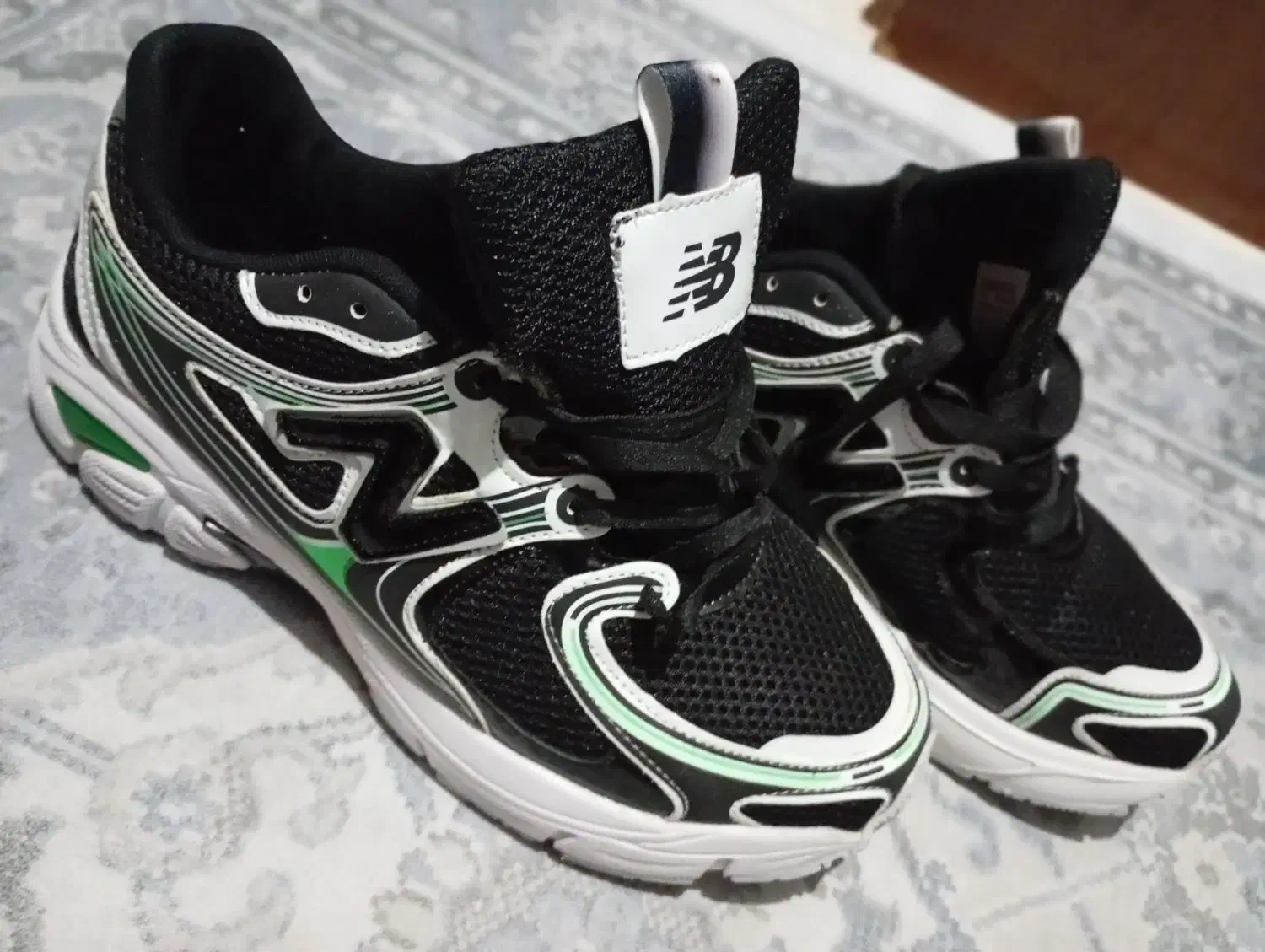 کتونی سالم در حد نو|لباس|اسلام‌شهر, شهرک سالور|دیوار