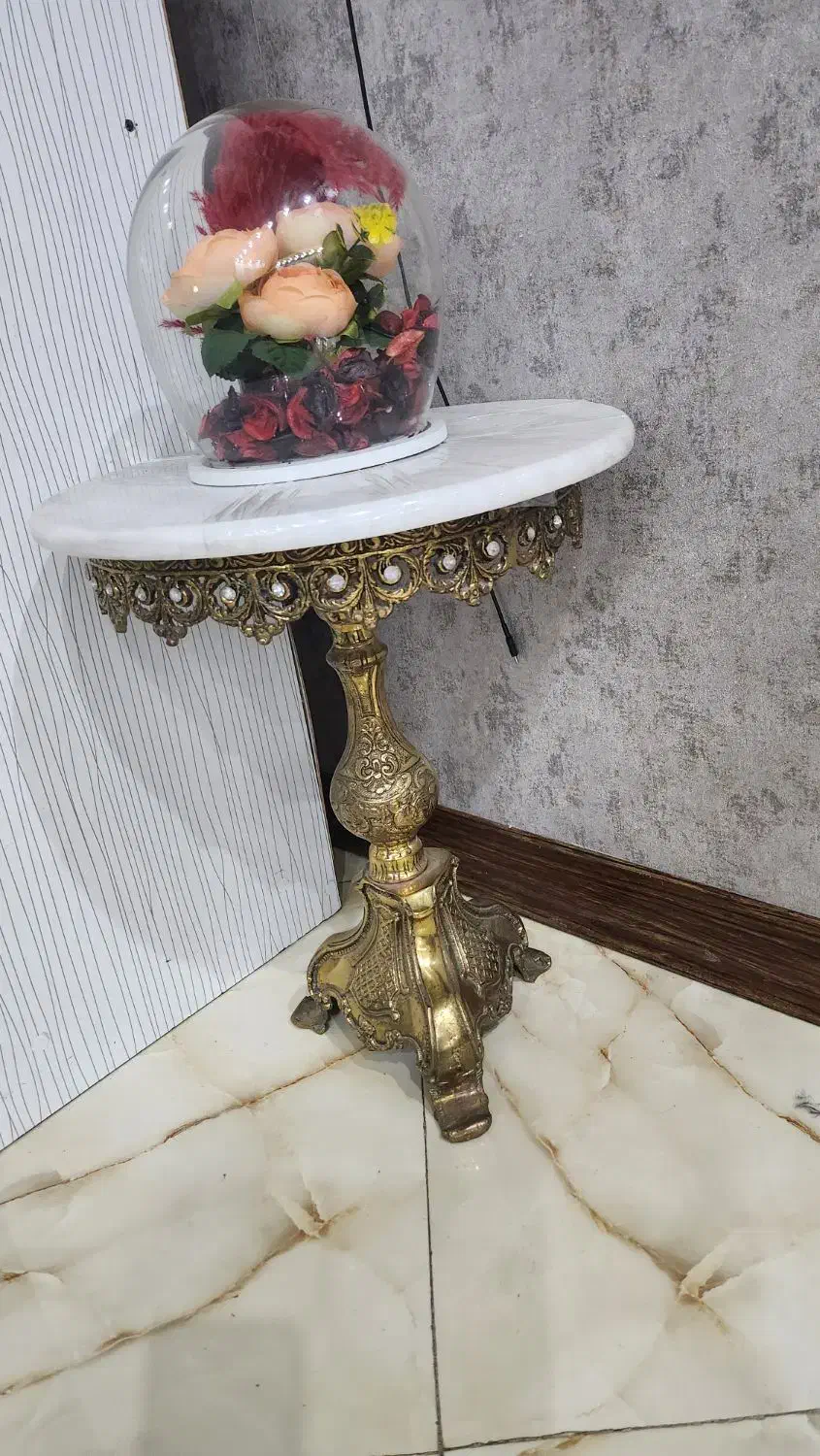 یه جفت عسلی برنزی|مبلمان خانگی و میز عسلی|کهریزک, |دیوار