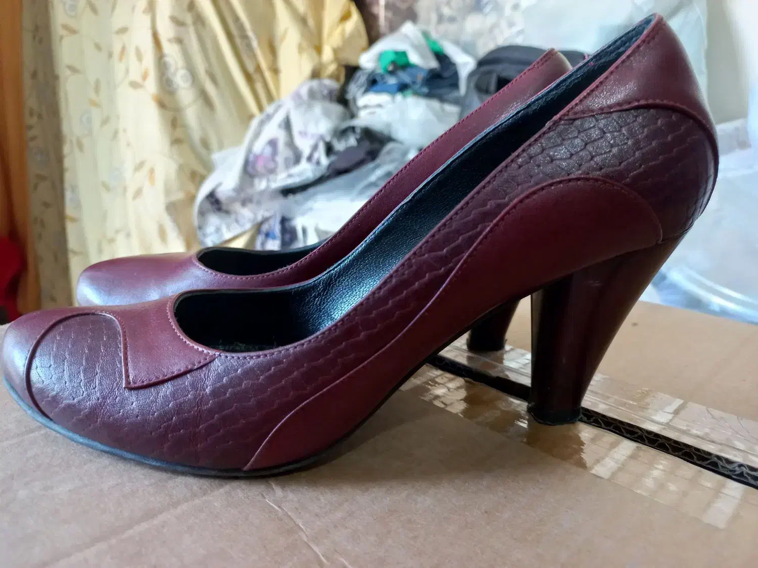 حراج فوری  کفش چرم|کیف، کفش، کمربند|قم, سراجه (۱۵ خرداد)|دیوار