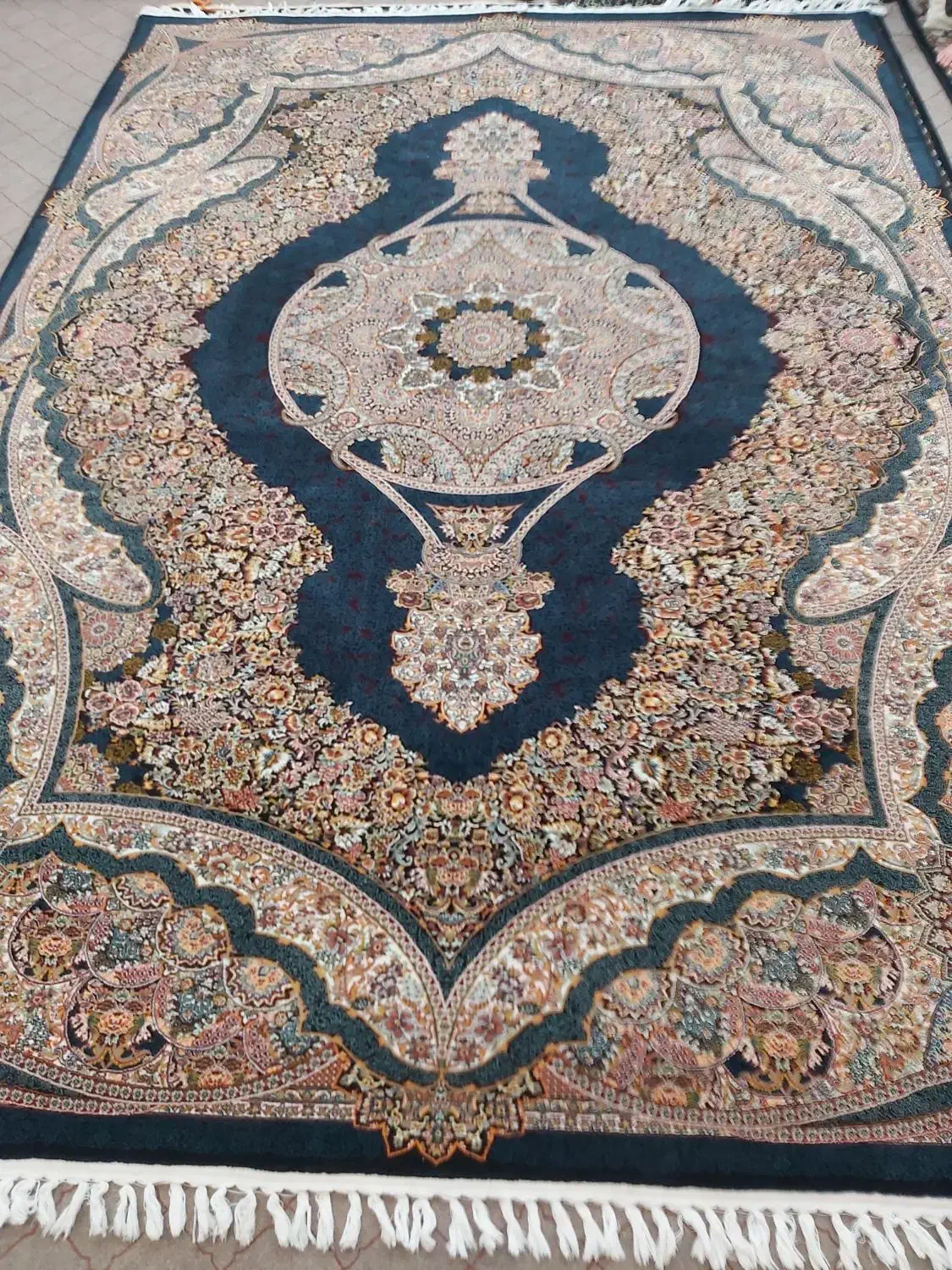 ۴تخته فرش ۹متری ۷۰۰شانه تراکم ۲۵۵۰تمام نخ|فرش|کرج, حصارک پایین|دیوار