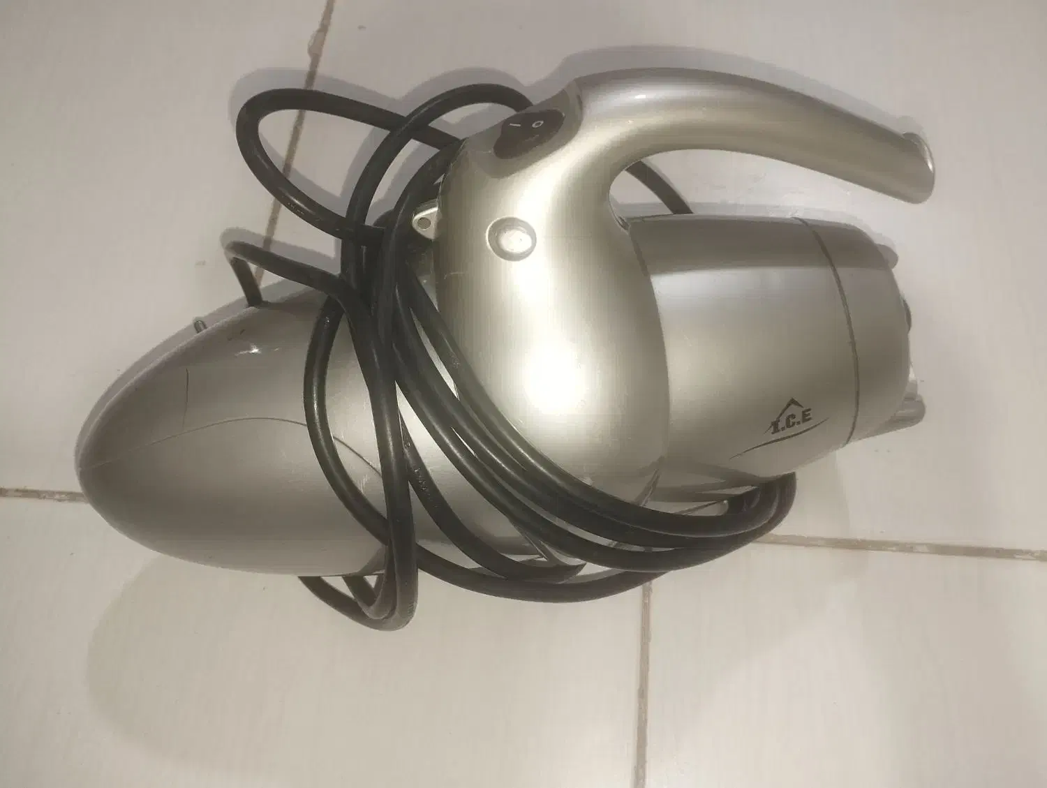 جارو برقی خیلی قوی|قطعات یدکی و لوازم جانبی|هشتگرد, هیو|دیوار