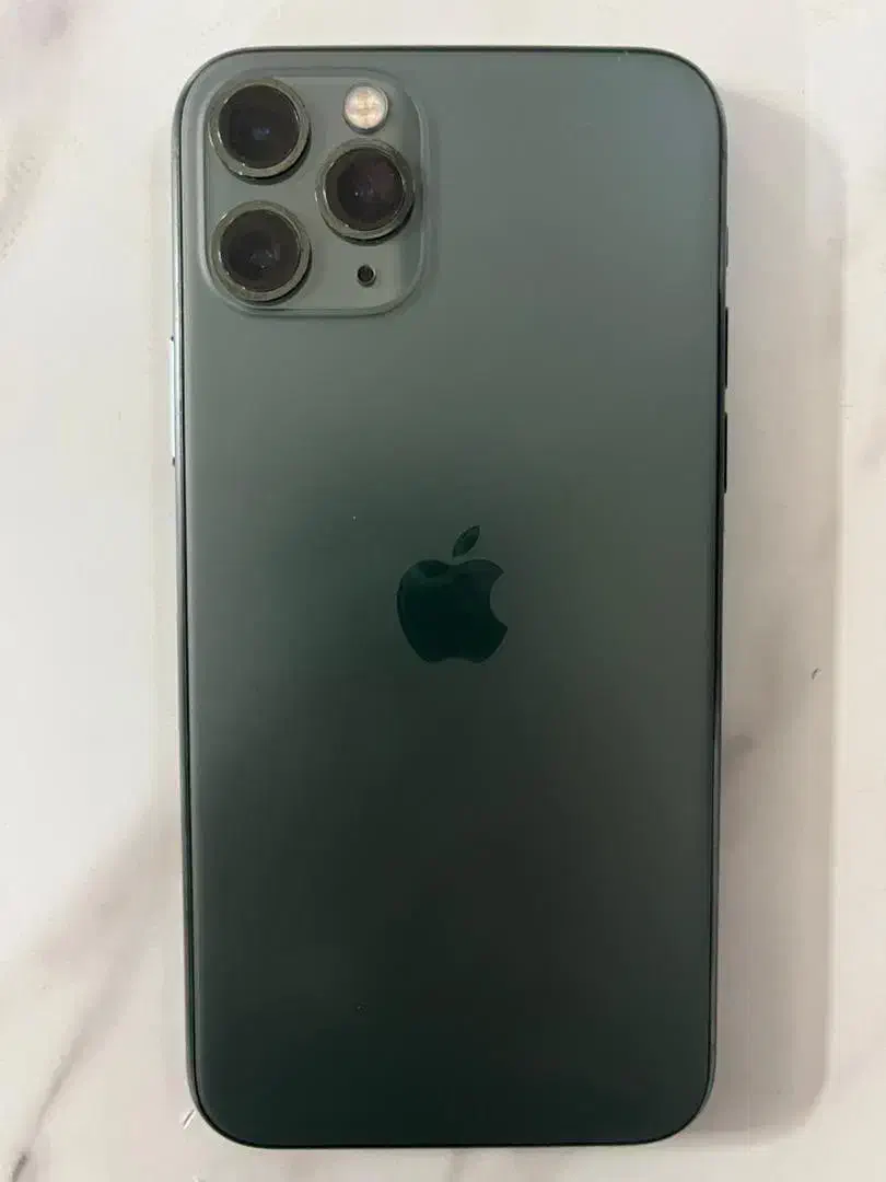 آیفون ۱۱پرو بسیار تمیز|موبایل|اصفهان, شهید رجایی|دیوار