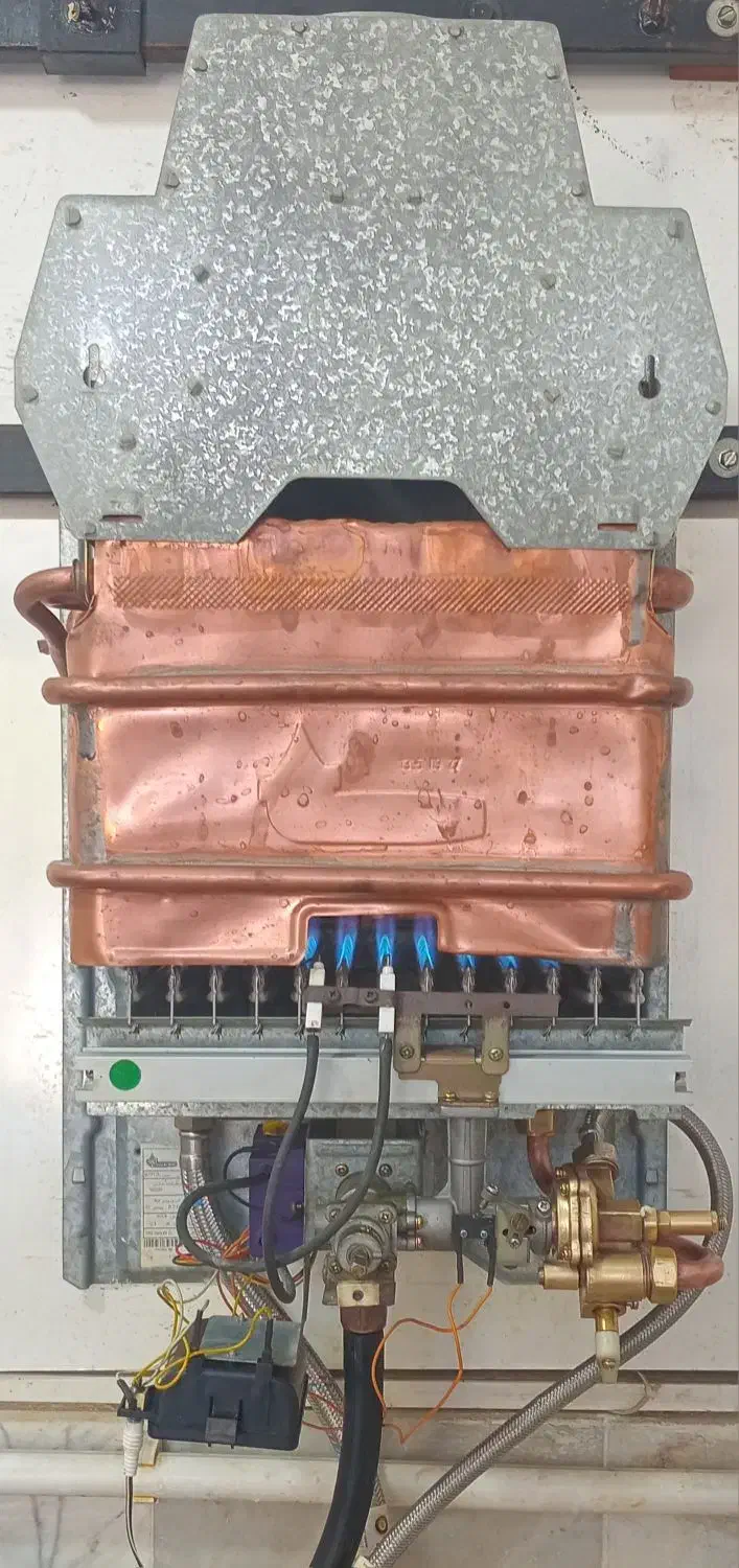 آبگرمکن دیواری بوتان جرقه زن|آبگرمکن، پکیج، شوفاژ|گرگان, |دیوار