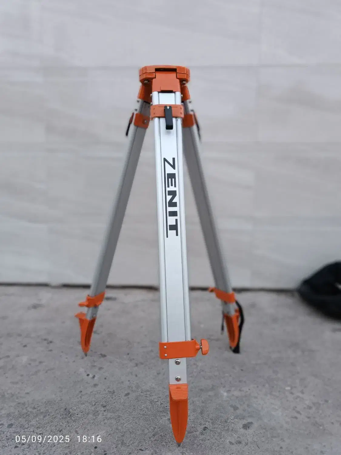 پایه دوربین مهندسی|دوربین عکاسی و فیلمبرداری|بندر انزلی, گیلار|دیوار