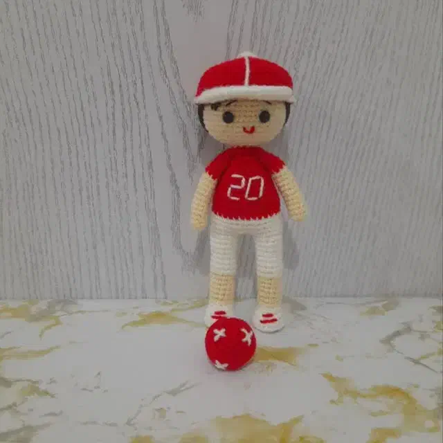 عروسک بافتنی|اسباب‌‌بازی|بافق, |دیوار