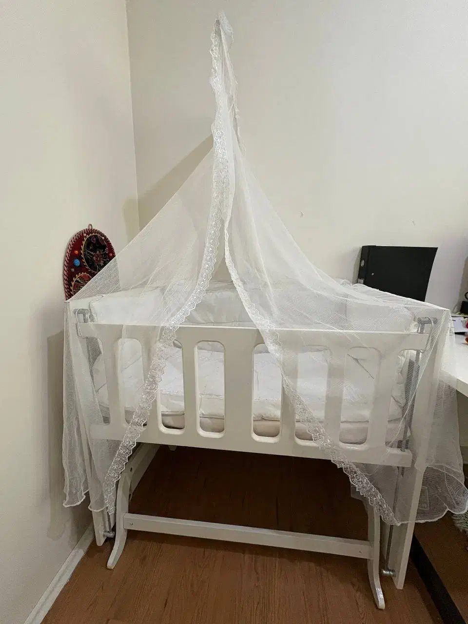 تخت کنار مادر|تخت و صندلی بچه|پرند, فاز ۵|دیوار