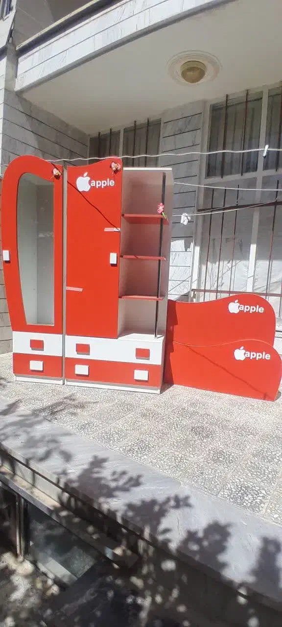 تخت وکمد کودک ونوجوان با تشک نو رویا|مبلمان اداری|خمین, |دیوار