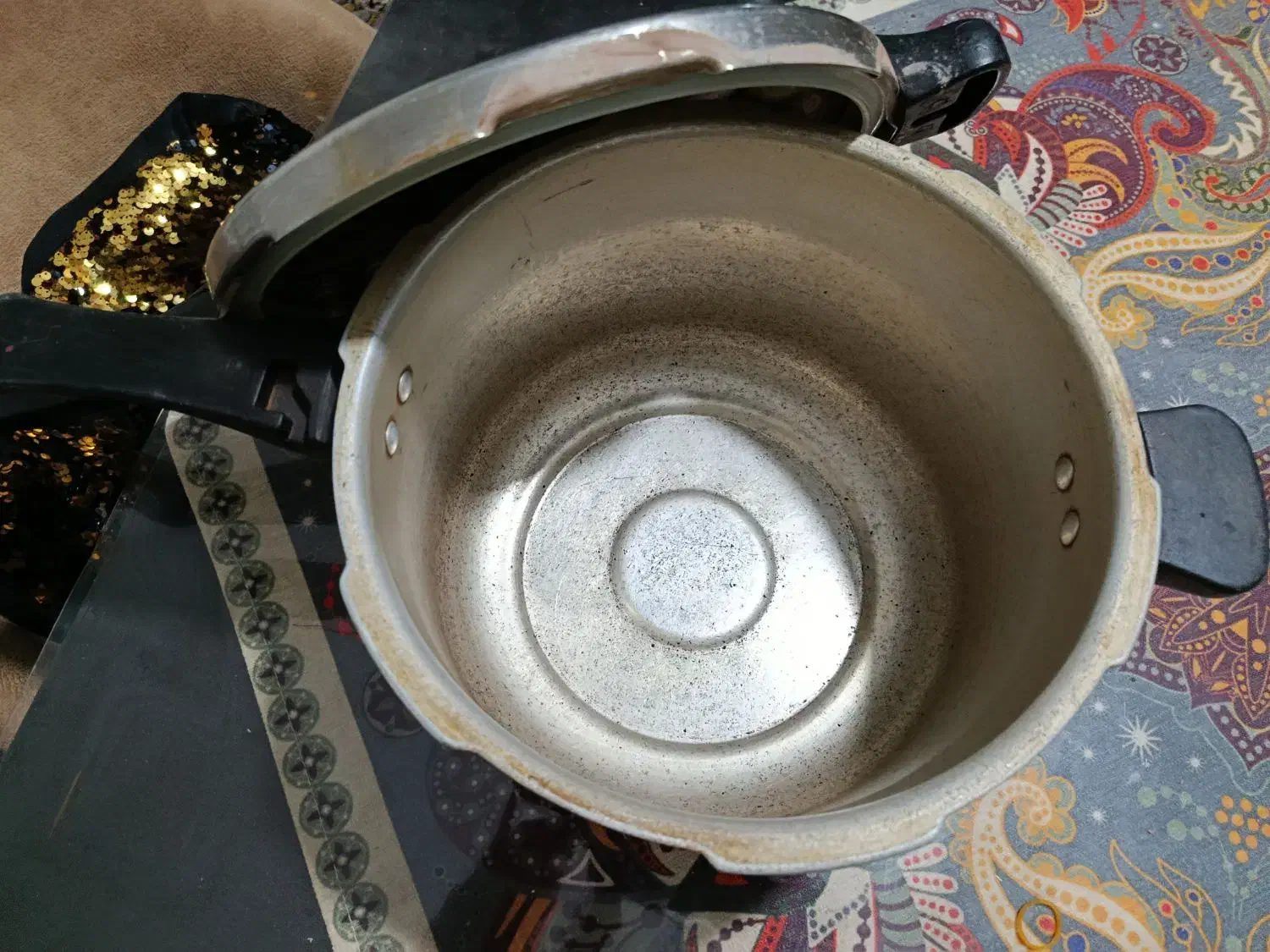 زودپز ۸ نفره چدنی|ظروف پختوپز|مشکیندشت, |دیوار