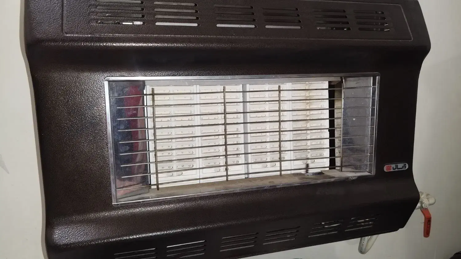 بخاری دیواری قیمت 4 ملیون|بخاری، هیتر، شومینه|جهرم, |دیوار