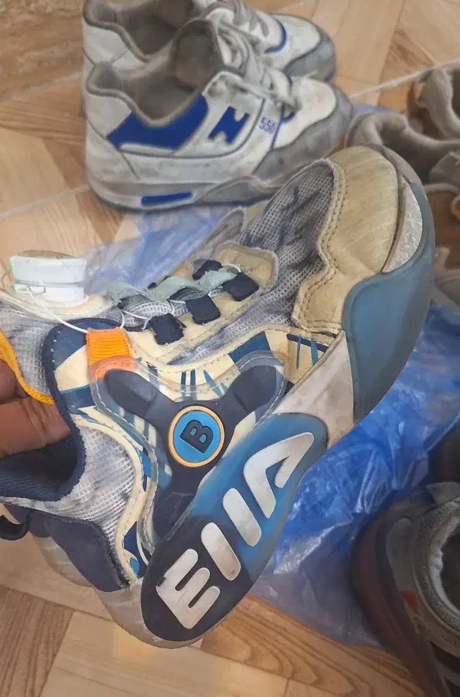 کفش بچگانه|کفش و لباس بچه|رشت, حمیدیان|دیوار