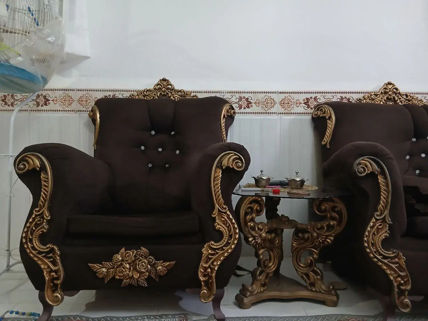 مبل هفتنفرهسلطنتیسالم وسهمیزجلومبلی|مبلمان خانگی و میز عسلی|فریمان, |دیوار