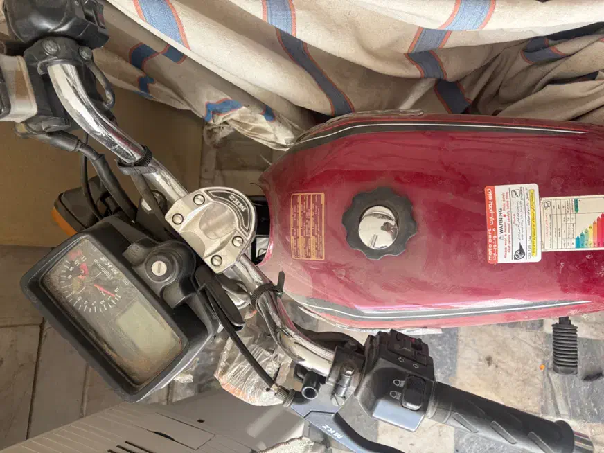 متور ۱۲۵ ساوین ۱۴۰۲|موتورسیکلت|خمینی‌شهر, |دیوار