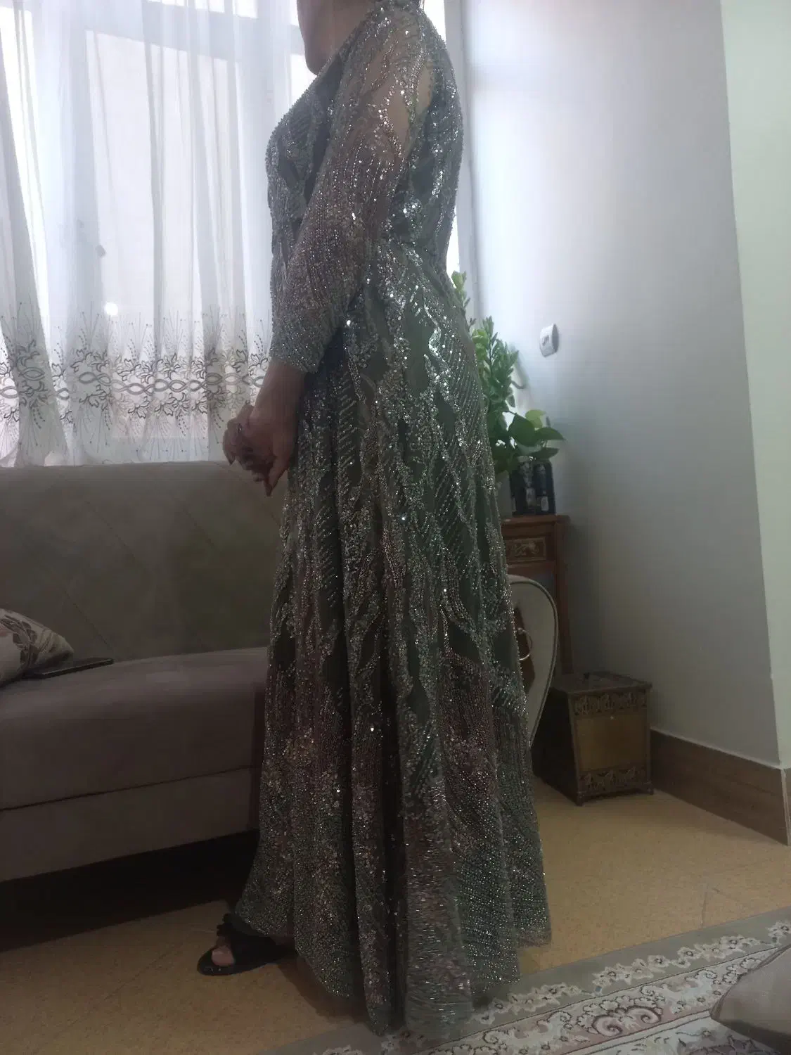 لباس مجلسی|لباس|ابریشم, |دیوار