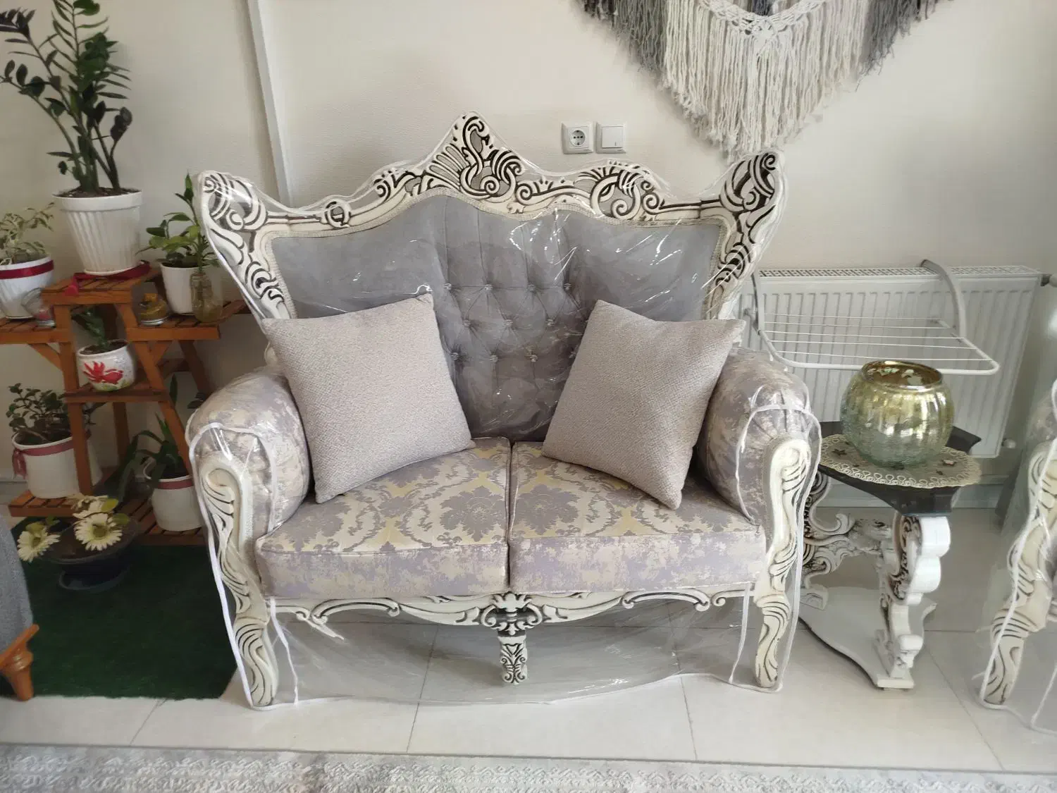 مبلمان سلطنتی|مبلمان خانگی و میز عسلی|شاهین‌شهر, طالقانی|دیوار