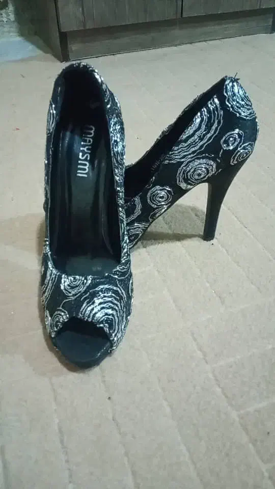 کفش زنانه|کیف، کفش، کمربند|خاش, |دیوار