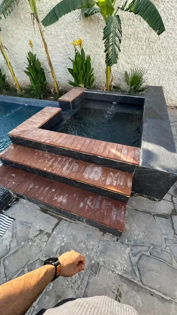 ویلا باغ استخرم آب گرم.کوچه باغ مروارید.در دزفول|اجارهٔ کوتاه‌مدت ویلا و باغ|اهواز, کیانپارس |دیوار