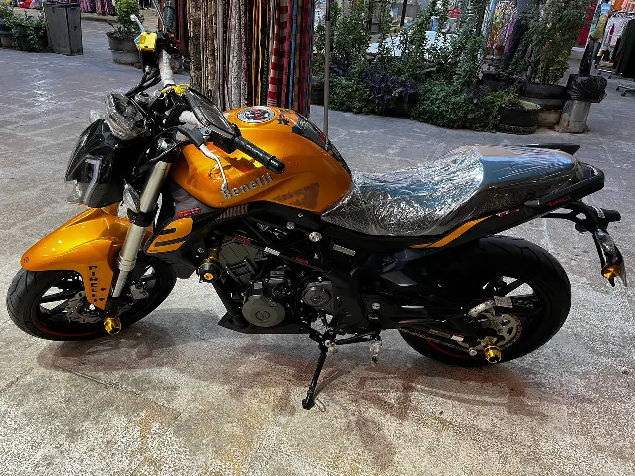 بنلی ۳۰۰ جفت سیلندر|موتورسیکلت|شیراز, بازار|دیوار