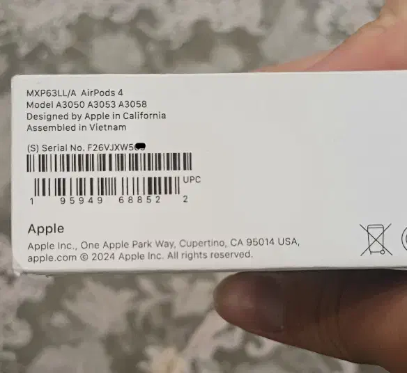 ایرپادز۴ نو و پلمپ گارانتی تا ۱۴۰۵ فقط حضوری تهران|لوازم جانبی موبایل و تبلت|تهران, شهرک خرازی|دیوار