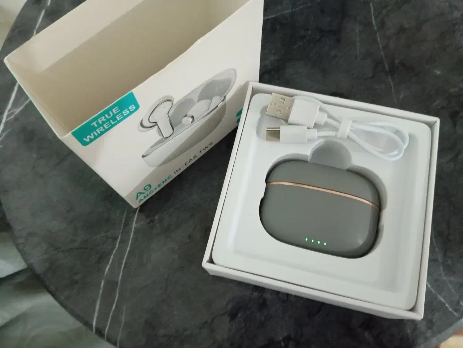 فرصت استثنایی فروش ایرپاد و شارژر اپل زیر قیمت|لوازم جانبی موبایل و تبلت|قروه, |دیوار