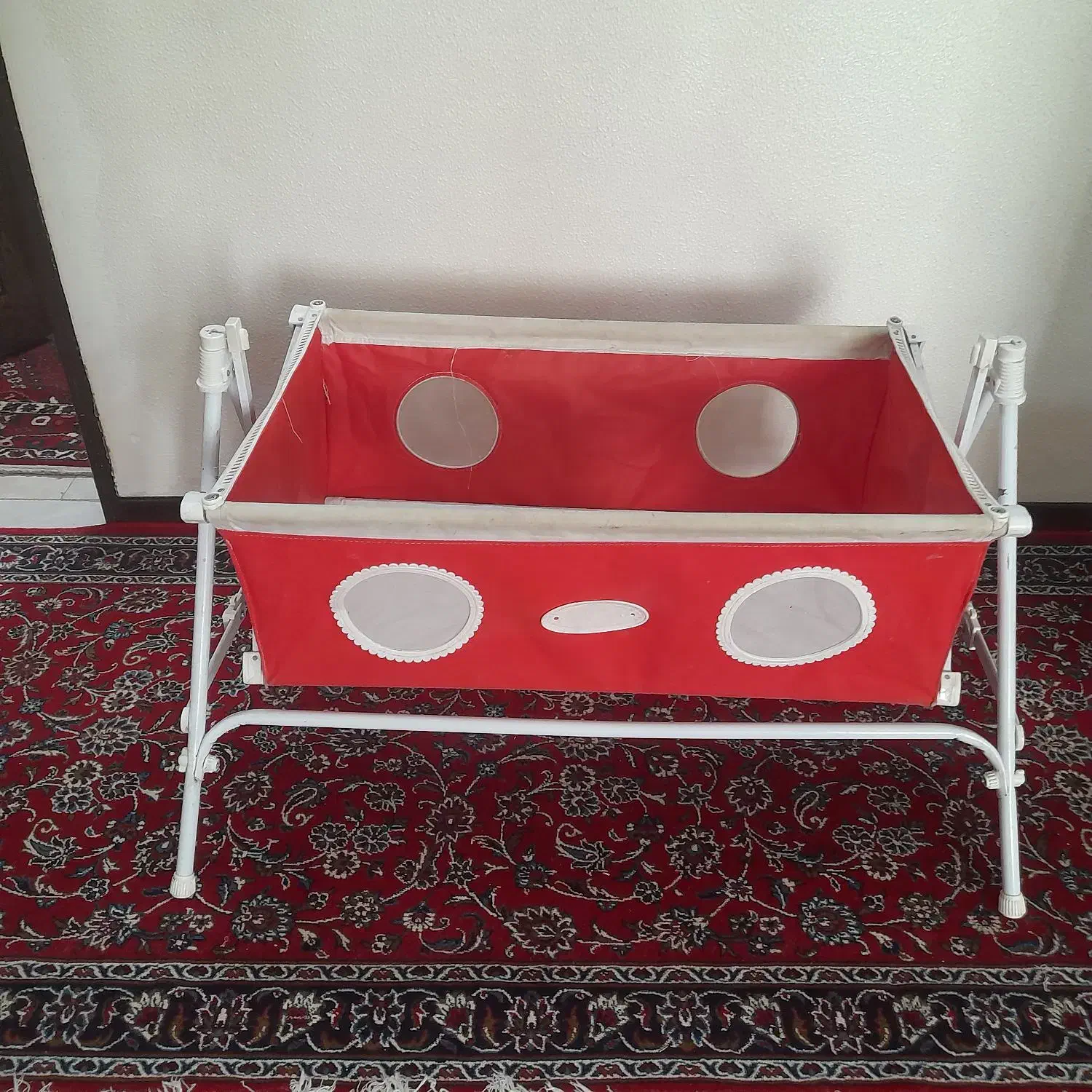 فروش گهواره|اسباب و اثاث بچه|شاهین‌شهر, برخوار غرب|دیوار