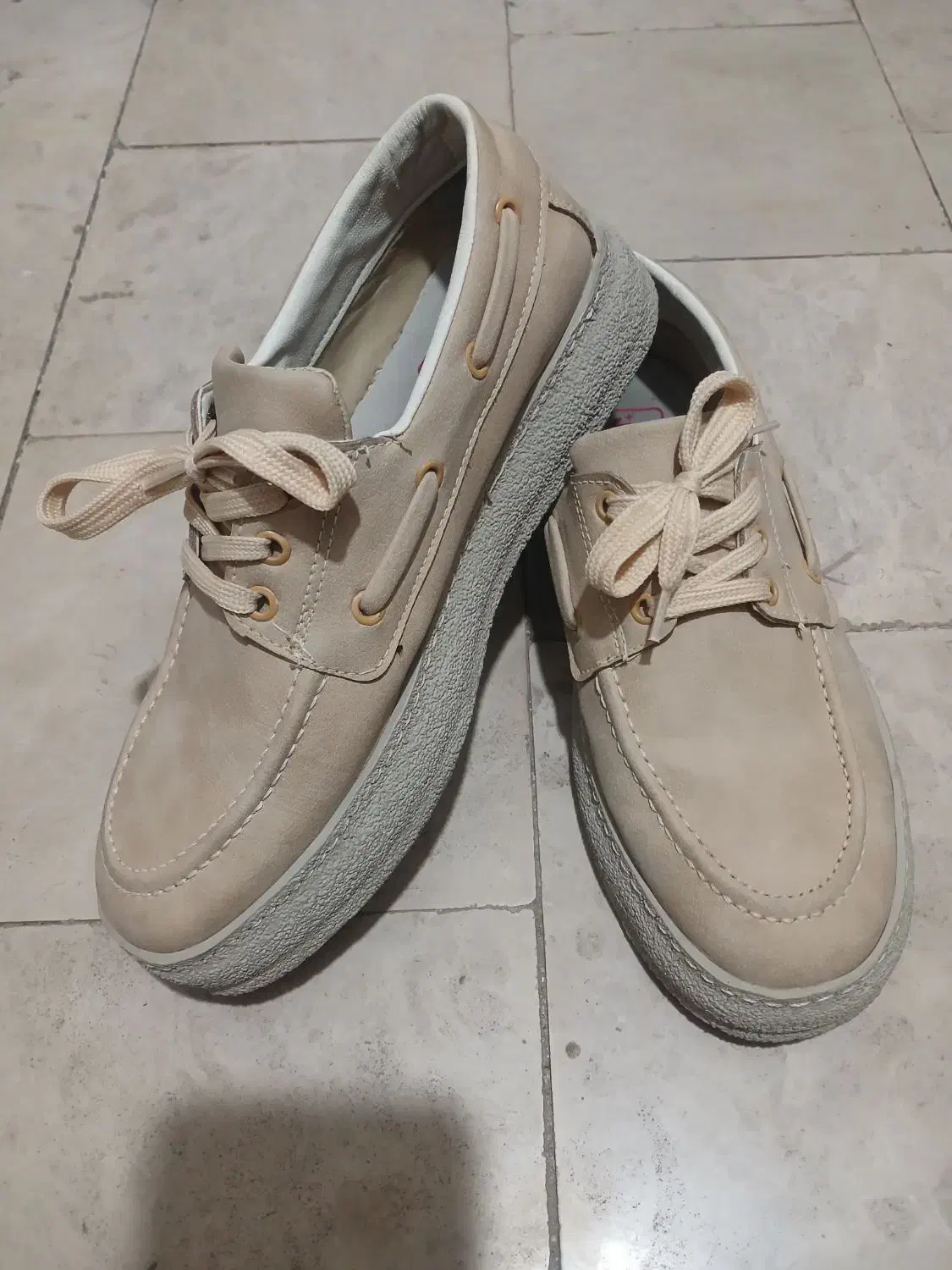 کفش|کیف، کفش، کمربند|بیرجند, |دیوار