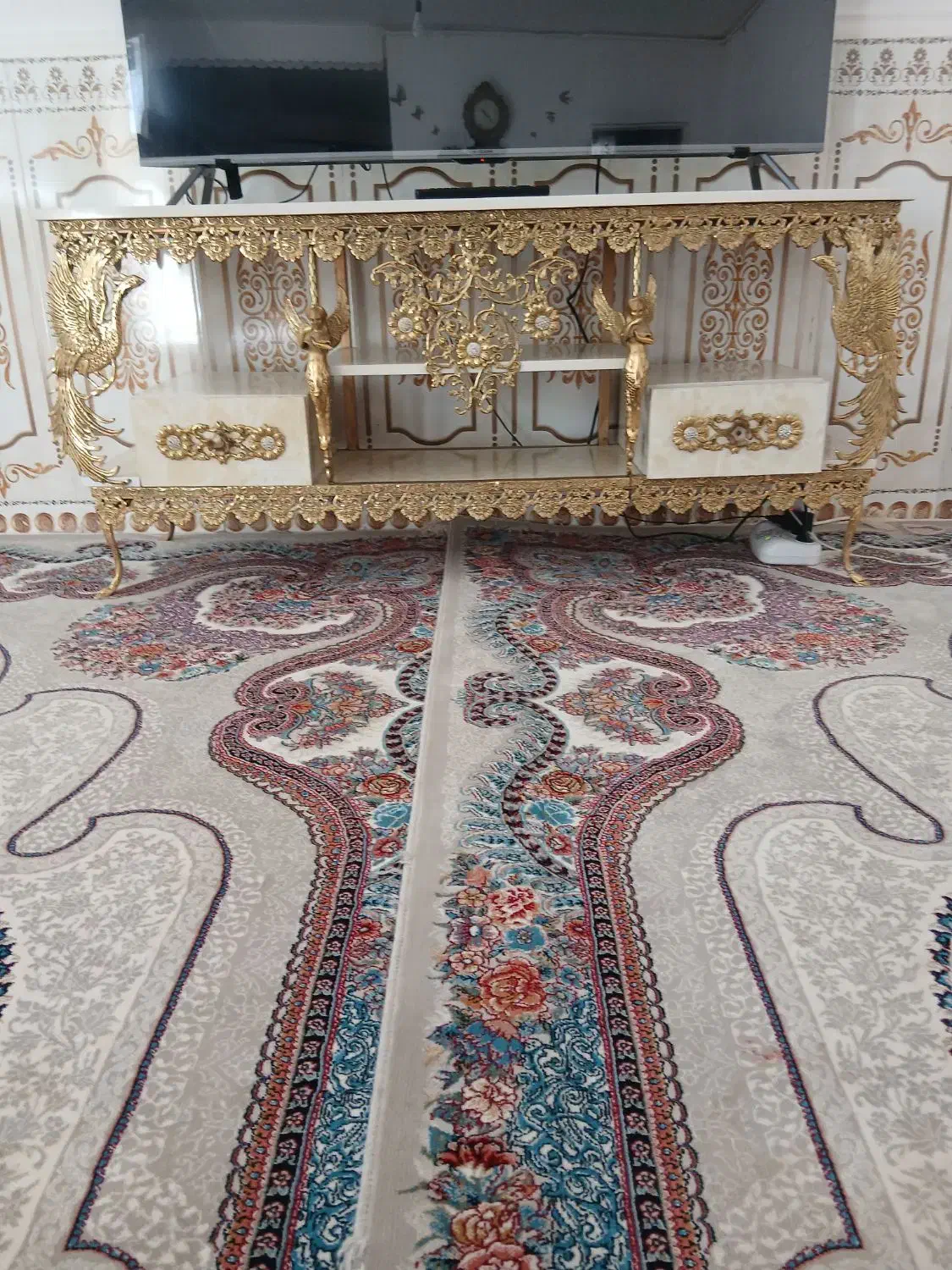 زیر تلویزیون برنج|میز تلویزیون|بروجرد, |دیوار