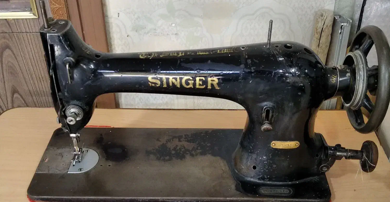 میز چرخ خیاطی قدیمی و چرخ سینگر|چرخ خیاطی و ریسندگی|تهران, مخصوص|دیوار