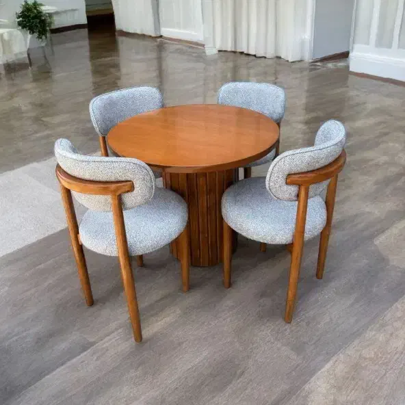 بهناز|میز و صندلی غذاخوری|اصفهان, فجر|دیوار