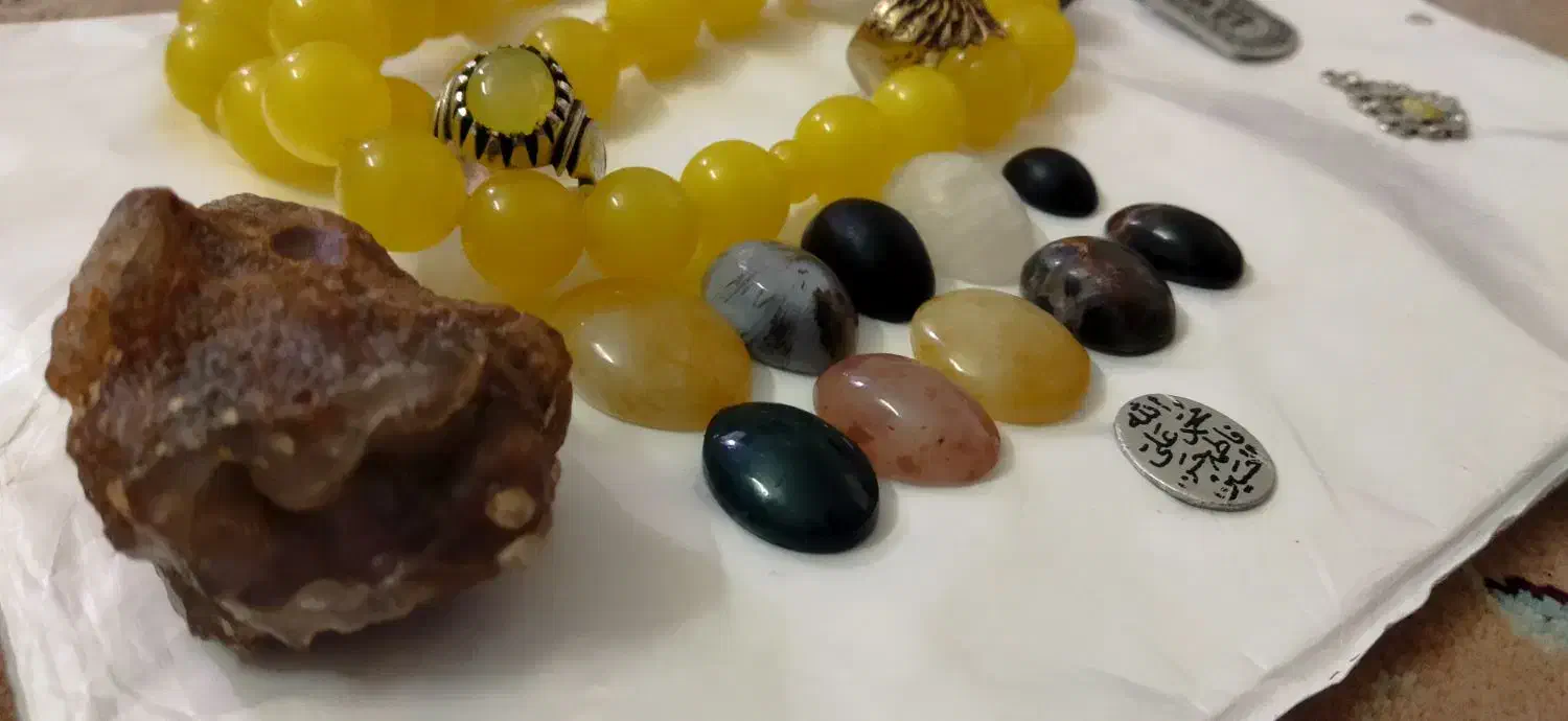 نگین معدنی اصل|کلکسیون اشیاء عتیقه|یزد, |دیوار