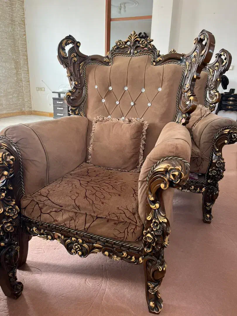 مبل سلطنتی هشت نفره در حد نو|مبلمان خانگی و میز عسلی|خشکبیجار, |دیوار