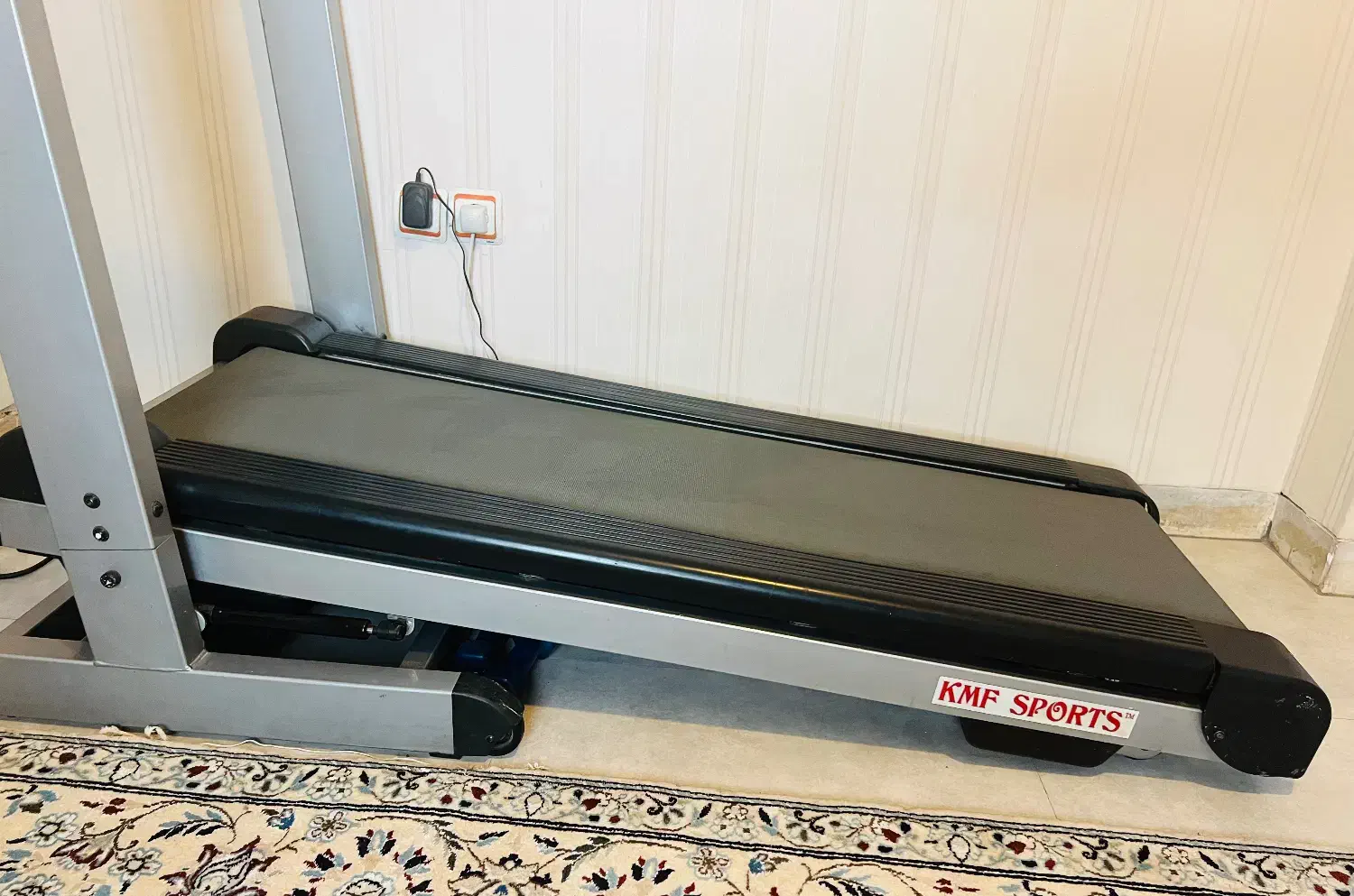 تردمیل خانگی تایوانی KM Sport کم‌کارکرد و سالم|تجهیزات ورزشی|شیراز, قدوسی غربی|دیوار