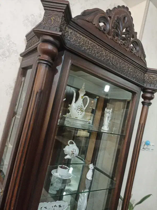 ویترین شیشه ای|بوفه، ویترین، کنسول|بروجن, |دیوار