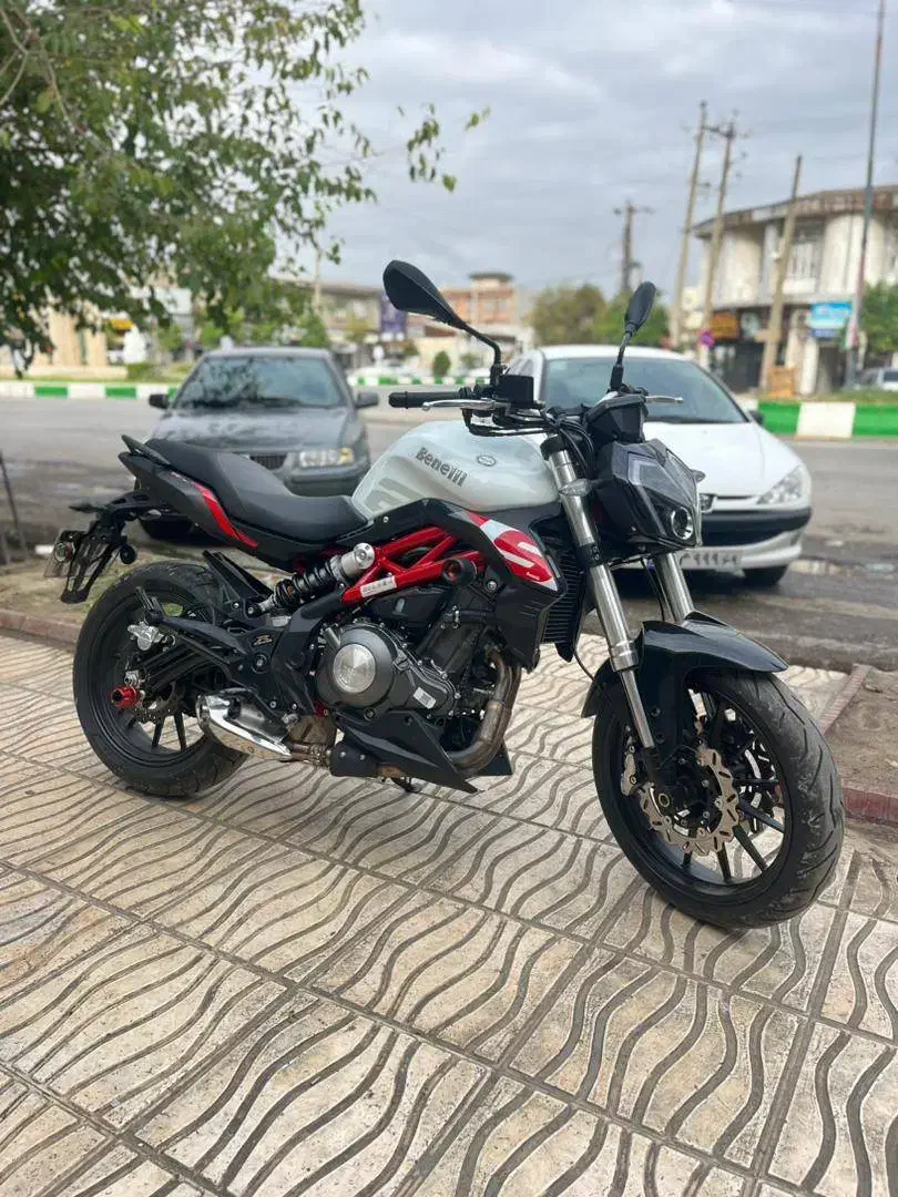 موتوربنلی۳۰۰مدل۱۴۰۳برج۱۲ فقط۱۷۰۰کارکردقیمت۳۷۰|موتورسیکلت|آق قلا, |دیوار