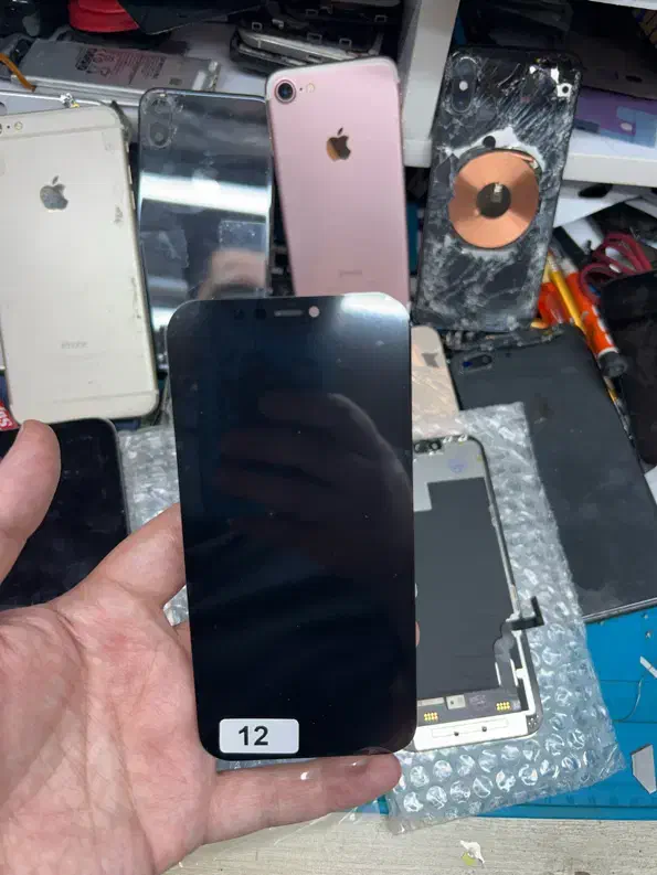 تاچ ال سی دی آیفون ۱۲و ۱۲ پرو روکاری lcd iphone 12|لوازم جانبی موبایل و تبلت|تهران, سعادت‌آباد|دیوار