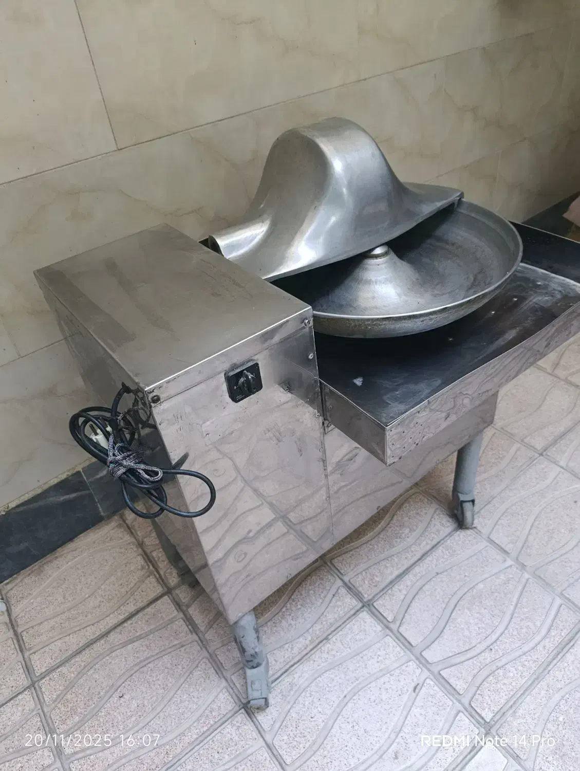 سبزی خردکن صنعتی دهانه ۶۰|فروشگاه و مغازه|بهارستان, |دیوار