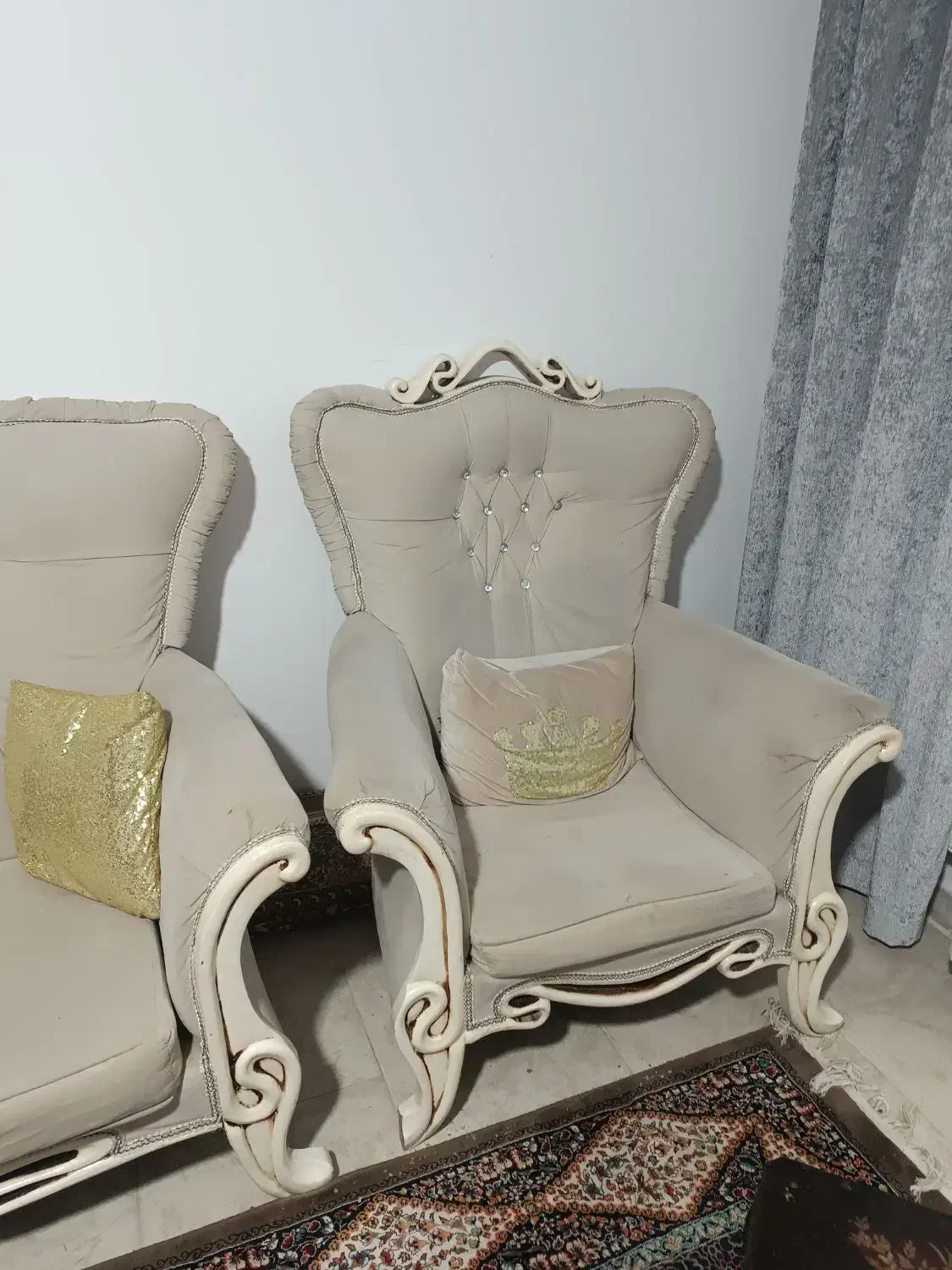 مبل|مبلمان خانگی و میز عسلی|گلبهار, شهر جدید گلبهار|دیوار