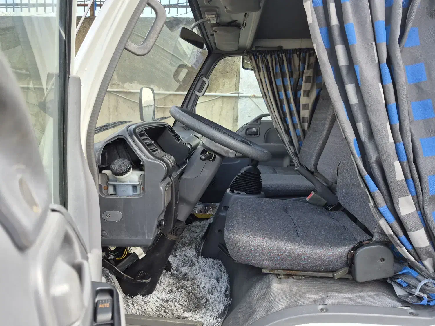 فروش ایسوزو۶تن مدل ۸۸بی رنگ|خودرو سنگین|قائم‌شهر, |دیوار