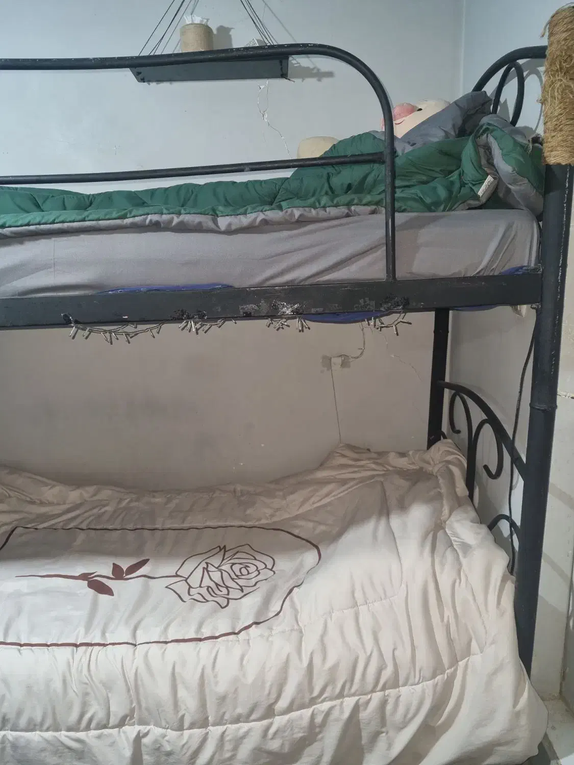 تخت دو طبقه فلزی تخت خواب|تخت و سرویس خواب|کرج, شاهینویلا|دیوار