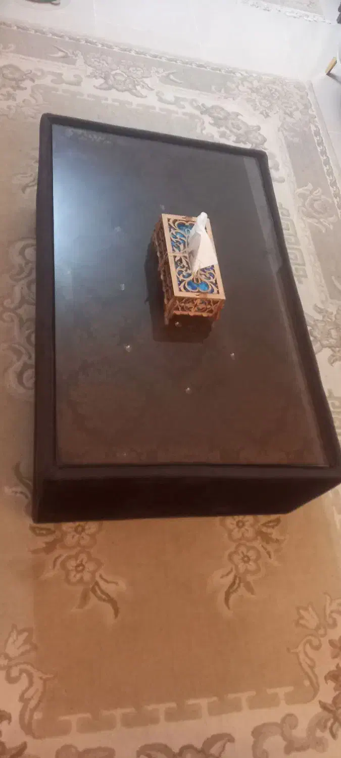 مبل ۷نفره راحتی تمیز|مبلمان خانگی و میز عسلی|شیراز, سینما سعدی|دیوار