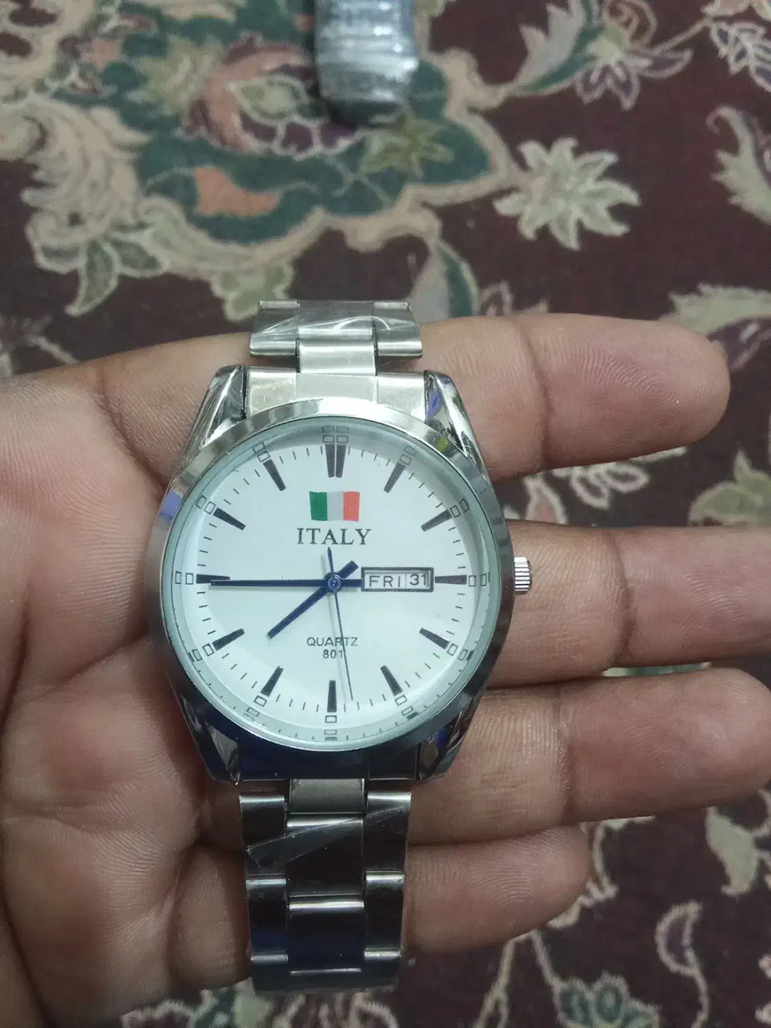 ساعت بسیار زیبا دو تاریخ شمار شیک قیمت مناسب|ساعت|کنارک, |دیوار