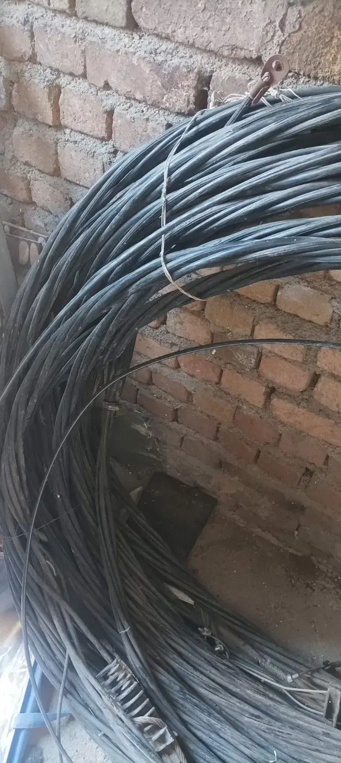 کابل آلمینیوم پنج رشته خودنگهدار|مصالح و تجهیزات ساختمان|بروجرد, |دیوار