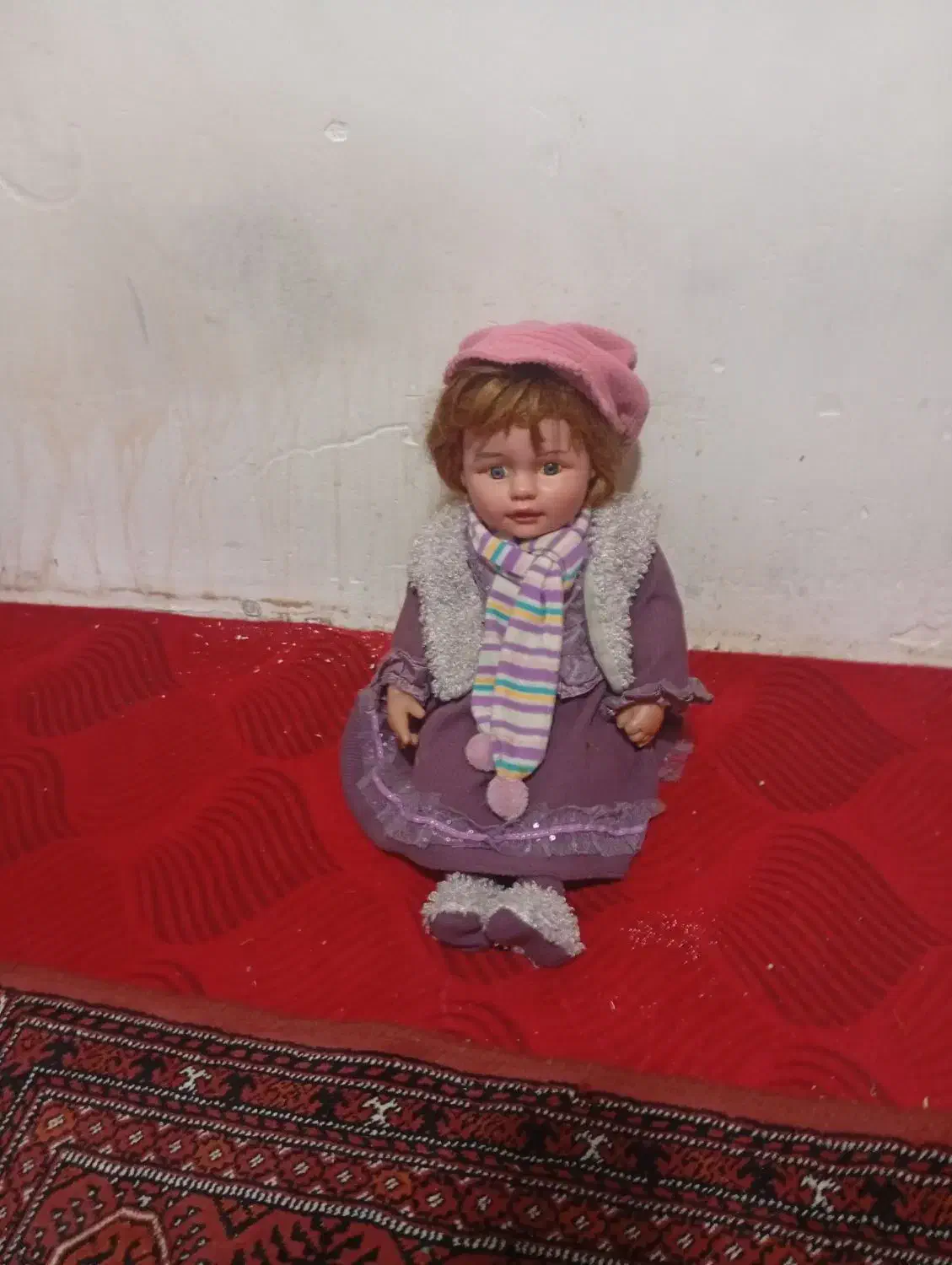 عروسک|اسباببازی بچه|گنبد کاووس, |دیوار